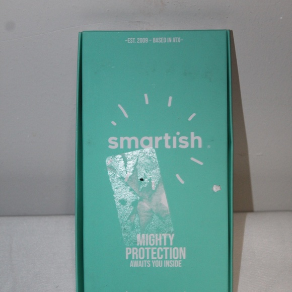 smartish. Blues on the Green Gripmunk w/ MagSafe - Picture 5 of 7